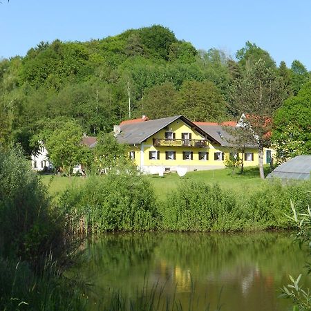 Fruehstueckspension Krump Bad Waltersdorf Bagian luar foto